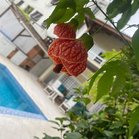 Pousada Do Tio Cido Guarujá Exteriör bild